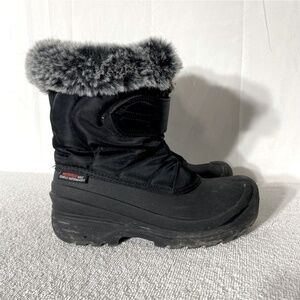 Ice Fields Black Insulated Short Winter Boots With Faux Fur Trim Ankle Boots 7